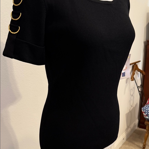 Cable & Gauge Black Top with Gold Ring Accents - Picture 6 of 7